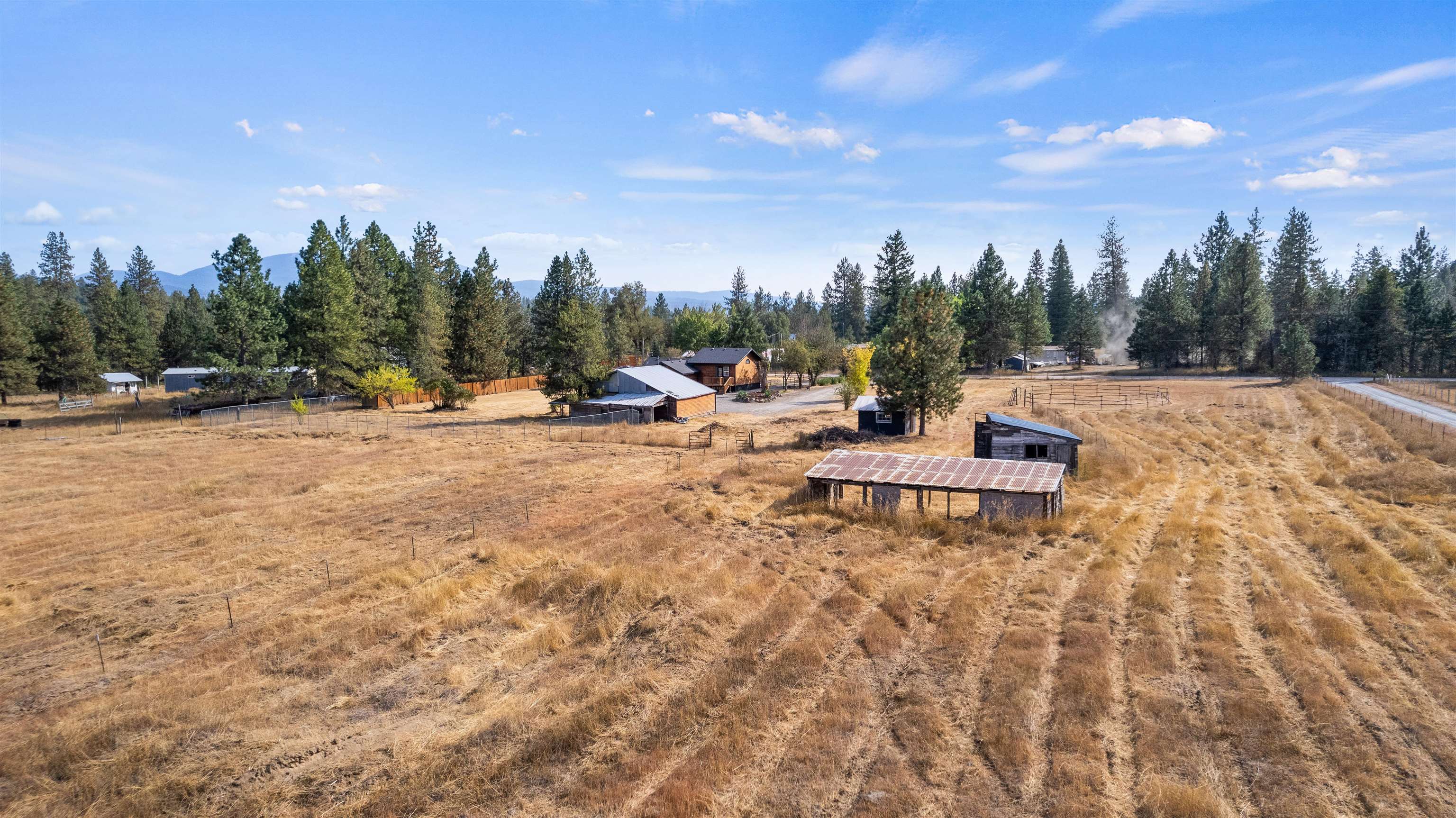 8819 East Bridges Road Elk, WA 99009 - Photo 38 of 43