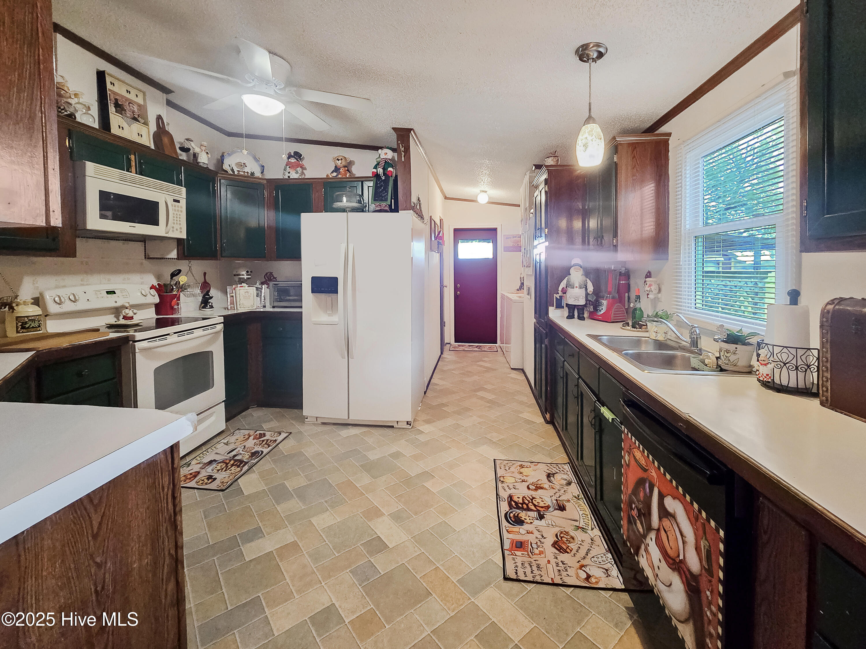 1341 Macedonia Road Edenton, NC 27932 - Photo 5 of 9 Kitchen