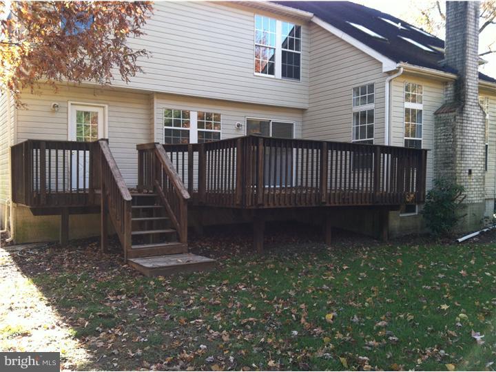 222 Rhett Drive Newark, DE 19702 - Photo 22 of 23 Deck