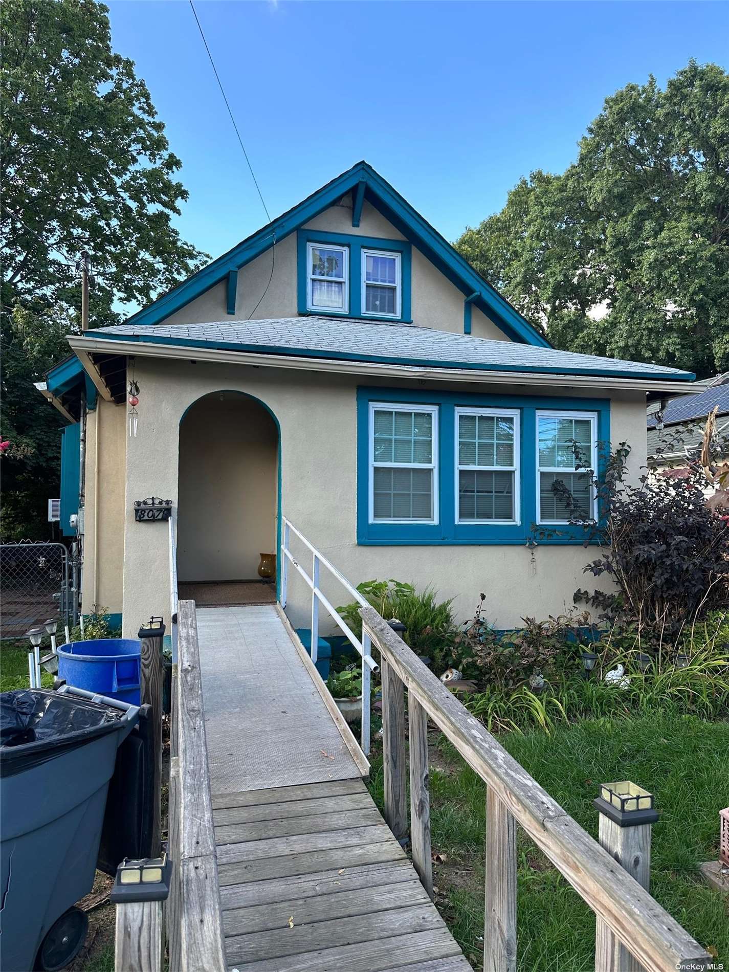 807 Broadway, Westbury, NY 11590 Compass