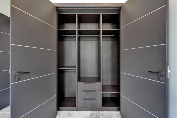 $1,449,000 | 6520 Simone Shores Circle, Apollo Beach, FL 33572