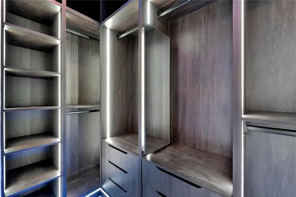 $1,449,000 | 6520 Simone Shores Circle, Apollo Beach, FL 33572