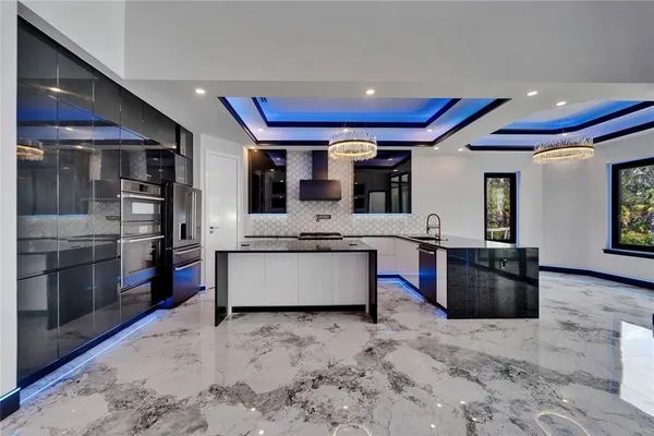 $1,449,000 | 6520 Simone Shores Circle, Apollo Beach, FL 33572