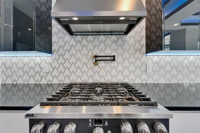 $1,449,000 | 6520 Simone Shores Circle, Apollo Beach, FL 33572