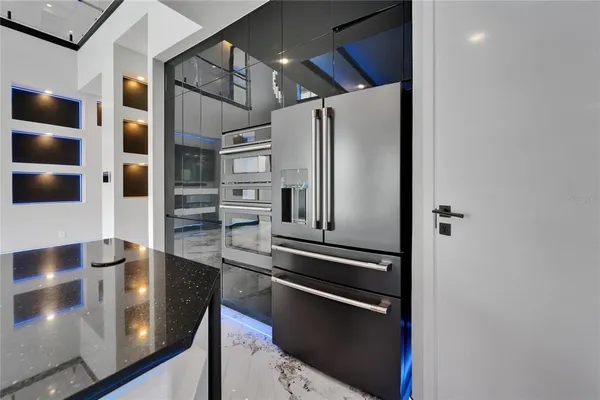 $1,449,000 | 6520 Simone Shores Circle, Apollo Beach, FL 33572