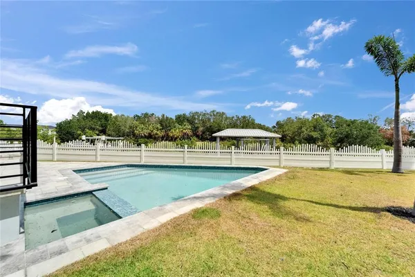 $1,449,000 | 6520 Simone Shores Circle, Apollo Beach, FL 33572
