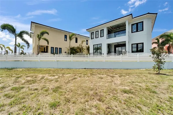 $1,449,000 | 6520 Simone Shores Circle, Apollo Beach, FL 33572