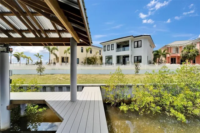 $1,449,000 | 6520 Simone Shores Circle, Apollo Beach, FL 33572