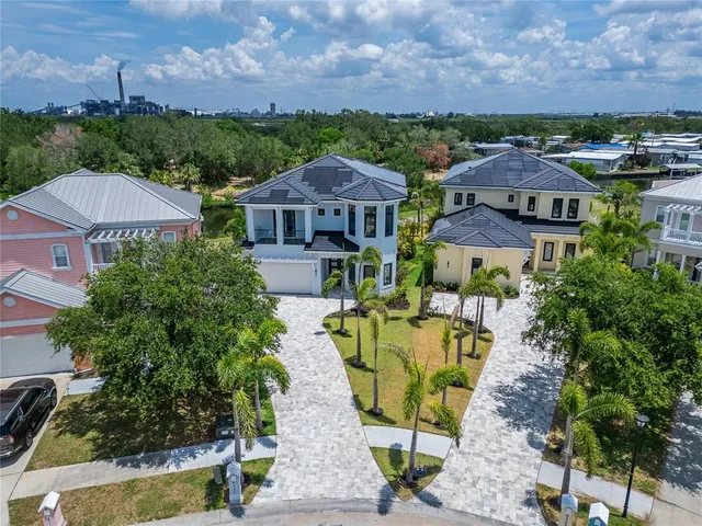 $1,449,000 | 6520 Simone Shores Circle, Apollo Beach, FL 33572