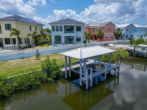 $1,449,000 | 6520 Simone Shores Circle, Apollo Beach, FL 33572