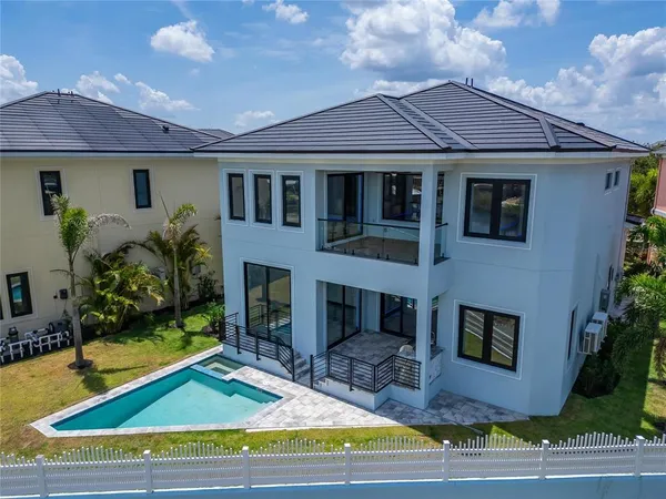 $1,449,000 | 6520 Simone Shores Circle, Apollo Beach, FL 33572
