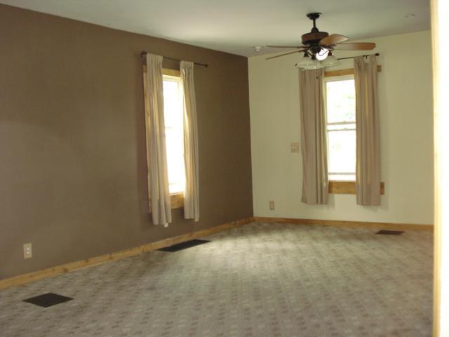 1026 North Burnett Road Springfield, OH 45503 - Photo 5 of 12