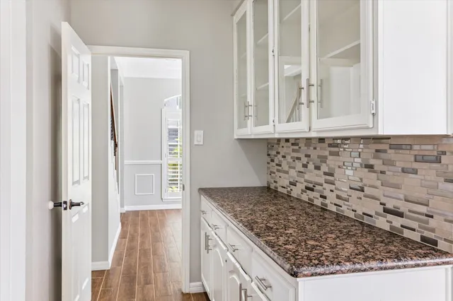 $545,000 | 2006 Raven's Crest Drive, Sugar Land, TX 77478