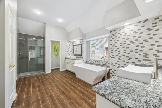 $545,000 | 2006 Raven's Crest Drive, Sugar Land, TX 77478