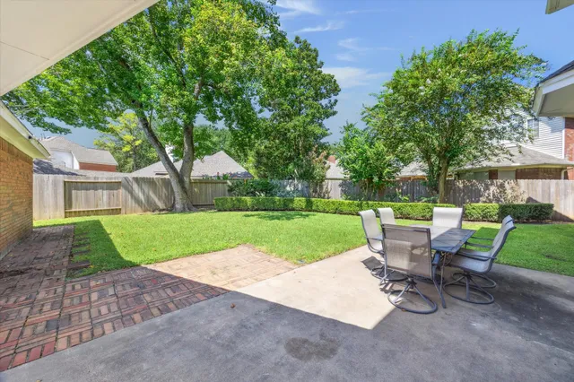 $545,000 | 2006 Raven's Crest Drive, Sugar Land, TX 77478