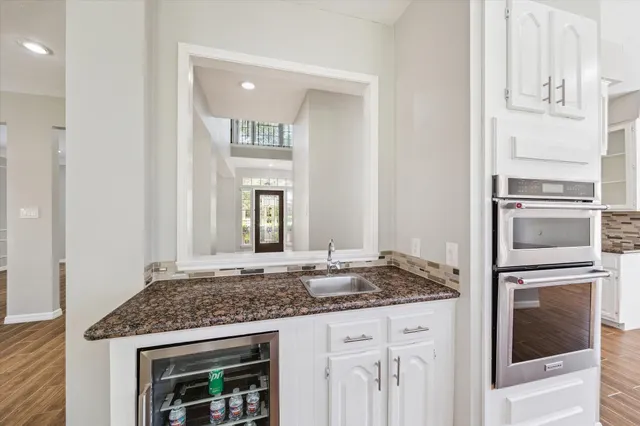 $545,000 | 2006 Raven's Crest Drive, Sugar Land, TX 77478