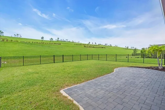 a view of a tennis court
