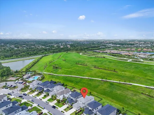 $564,000 | 5540 Summit Glen, Bradenton, FL 34203