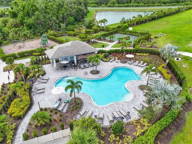 $564,000 | 5540 Summit Glen, Bradenton, FL 34203