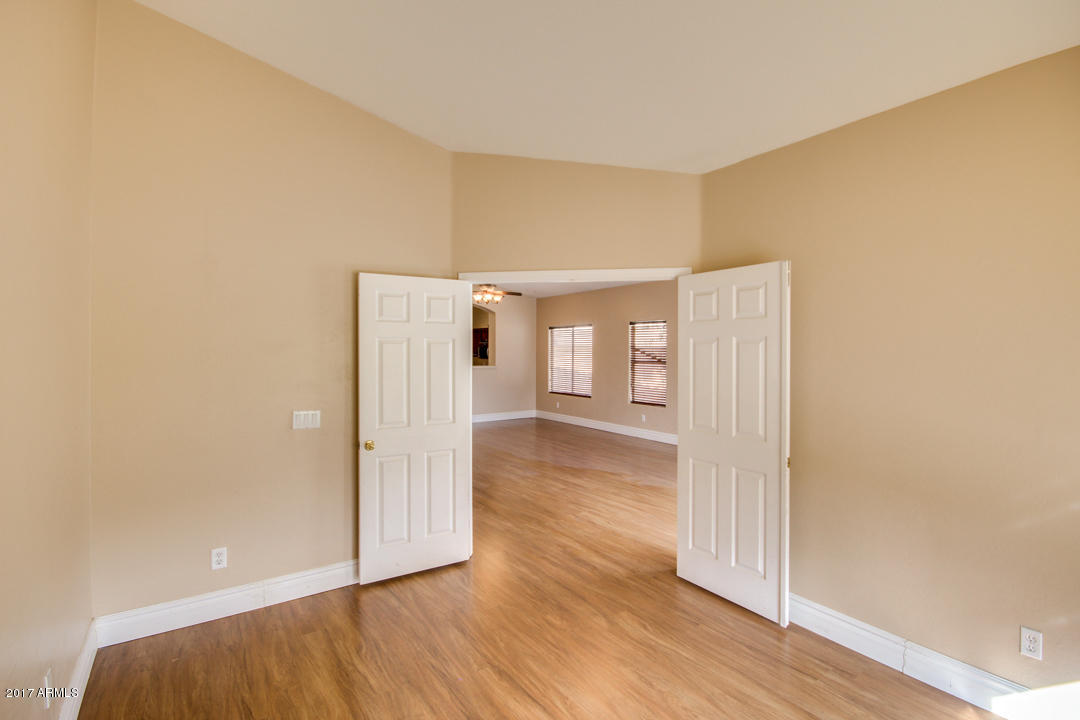 11033 West Granada Road Avondale, AZ 85392 - Photo 9 of 38 10-Granada