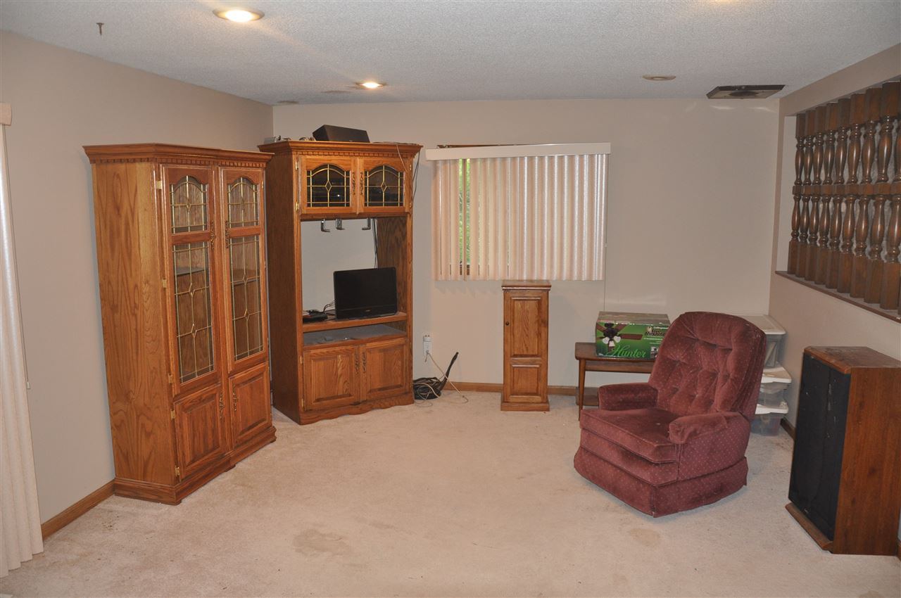 1420 Hickory Hollow Road Solon, IA 52333 - Photo 13 of 18 Gallery Image 13