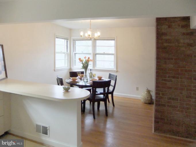 6107 Wiscasset Road Bethesda, MD 20816 - Photo 3 of 21 Dining Room