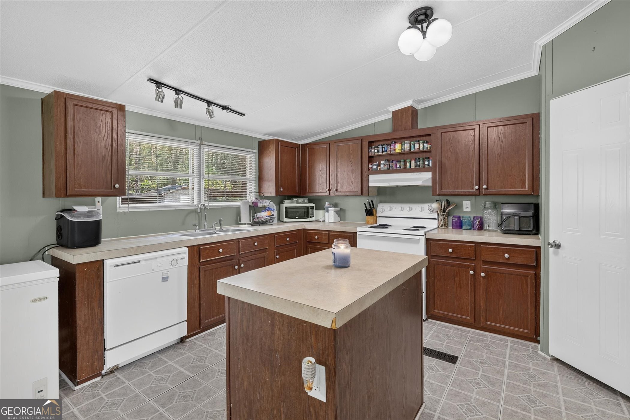 2224 Howard Alexander Road Collins, GA 30421 - Photo 13 of 44