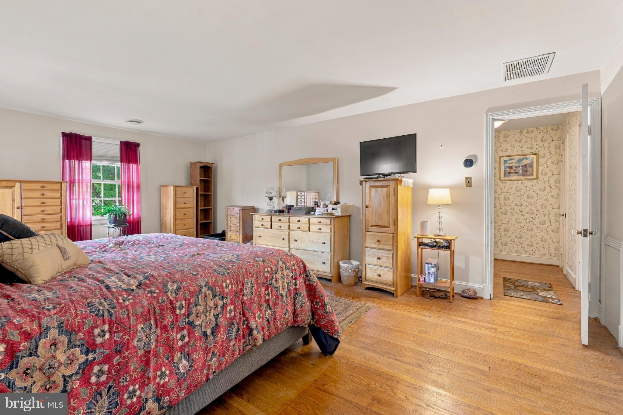 5419 Springlake Way Baltimore, MD 21212 - Photo 23 of 39 Gallery Image 23