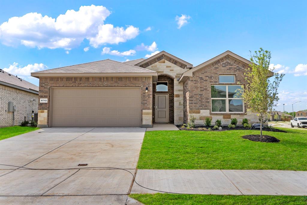 9712 Austin Holw Road Crowley, TX 76036 - Photo 1 of 27