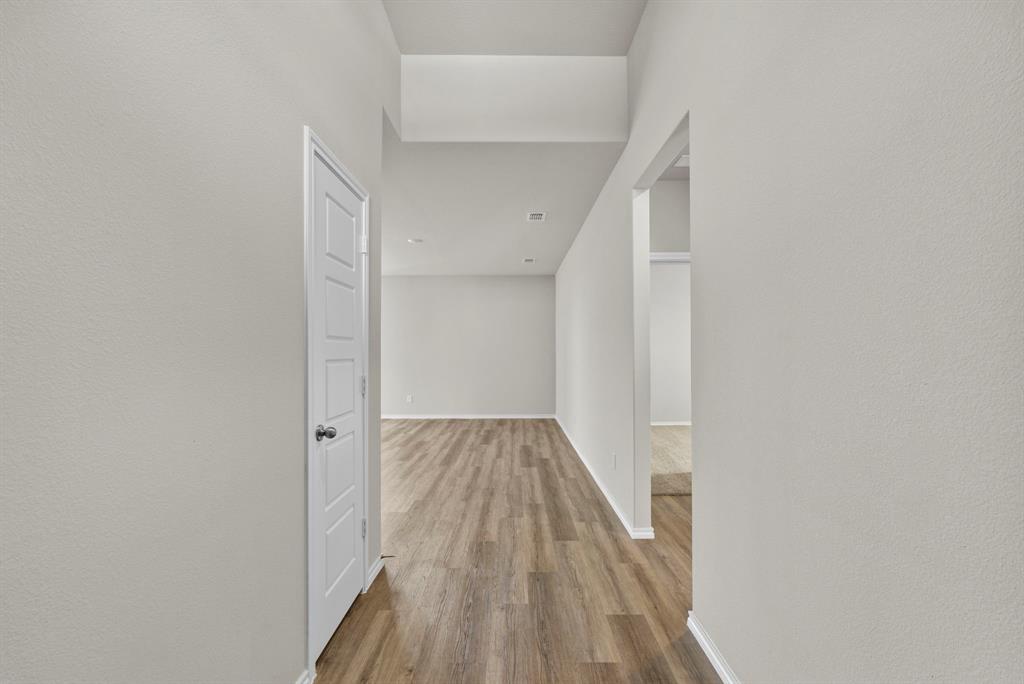 9712 Austin Holw Road Crowley, TX 76036 - Photo 4 of 27