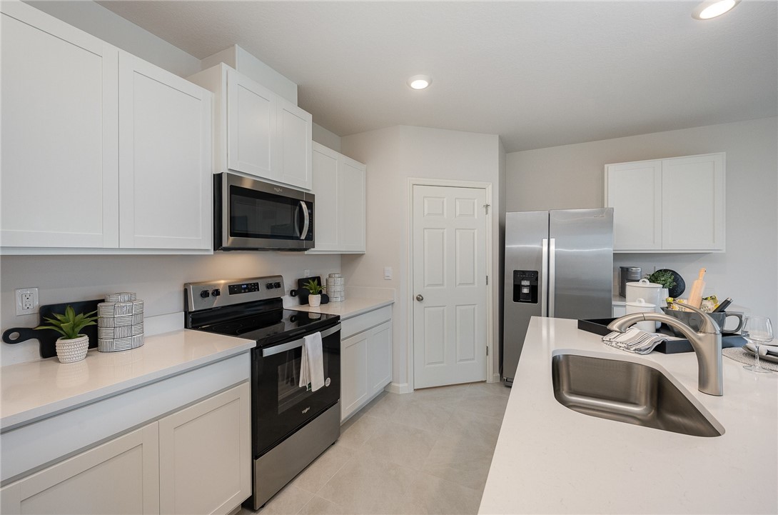 442 Azine Terrace Sebastian, FL 32958 - Photo 14 of 33 Gallery Image 14