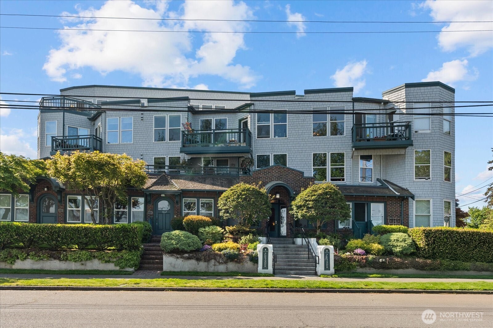 2920 Alki Avenue Southwest, Unit 409 Seattle, WA 98116 - Photo 2 of 26
