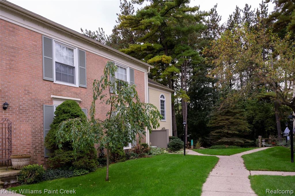 1397 Paddle Wheel Lane Rochester Hills, MI 48306 - Photo 1 of 28