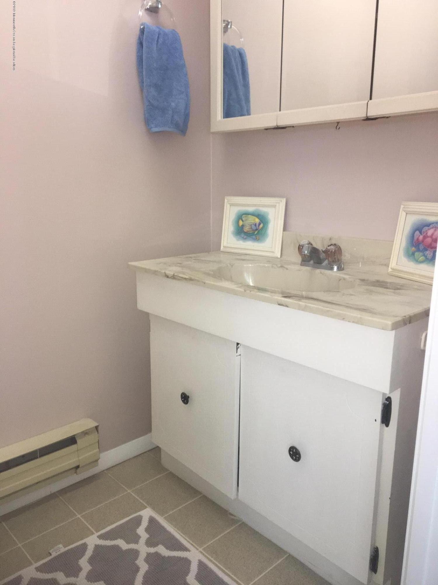 914 Boxer Drive Forked River, NJ 08731 - Photo 15 of 19 Mater Bath