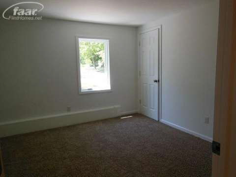 9310 Beecher Road Flushing, MI 48433 - Photo 9 of 12 20399347-8.JPG