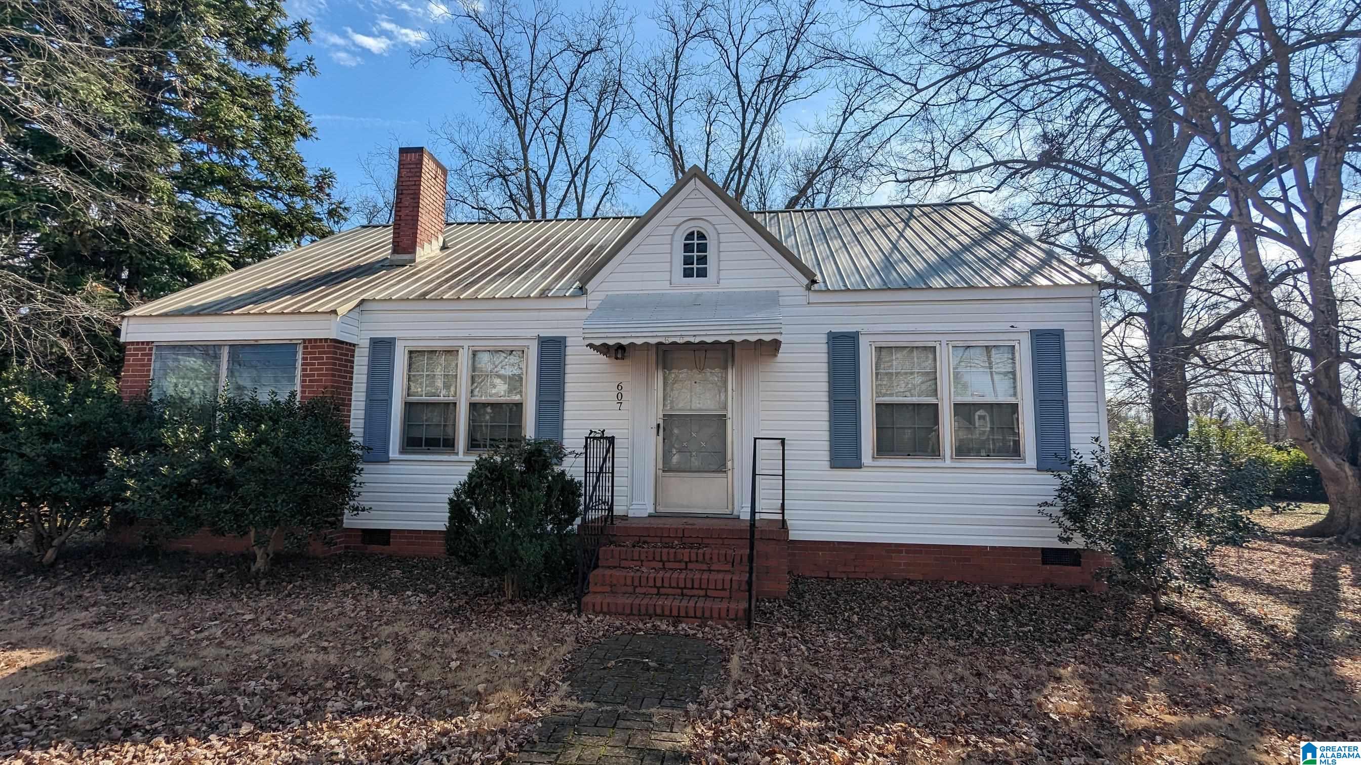 607 Cedar Street Talladega, AL 35160 - Photo 1 of 16