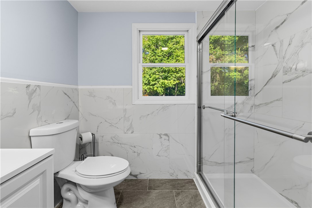 380 Brayton Road Tiverton, RI 02878 - Photo 19 of 36