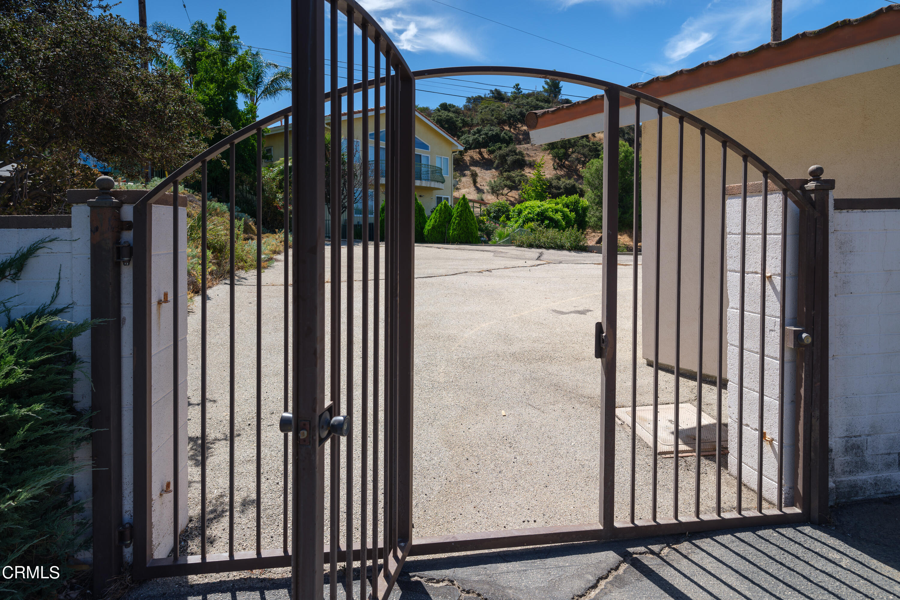 7162 Estepa Drive Tujunga, CA 91042 - Photo 36 of 43 a view of balcony