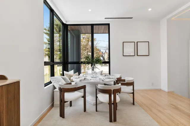 $3,195,000 | 90 Auburndale Avenue, Newton, MA 02465