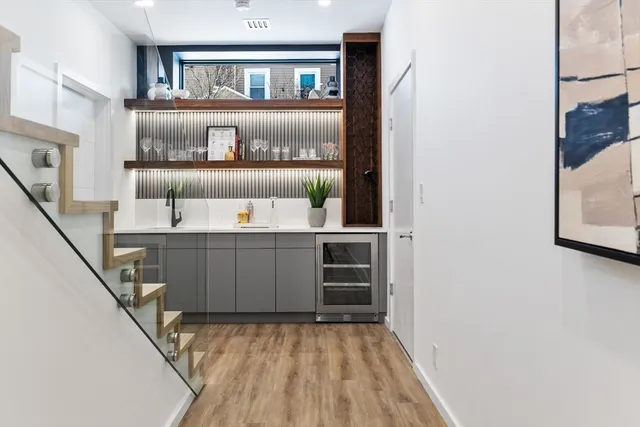 $3,195,000 | 90 Auburndale Avenue, Newton, MA 02465