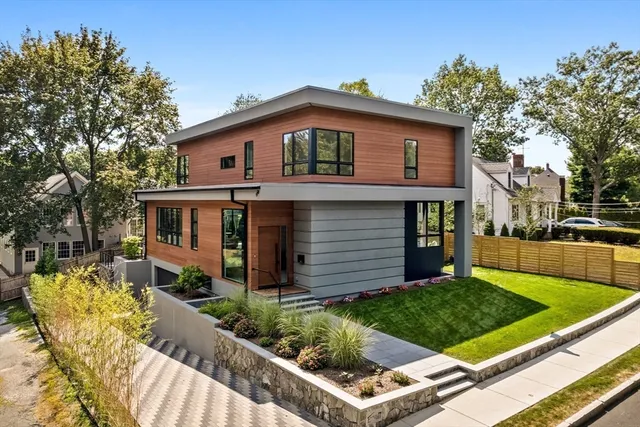 $3,195,000 | 90 Auburndale Avenue, Newton, MA 02465