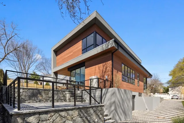 $3,195,000 | 90 Auburndale Avenue, Newton, MA 02465