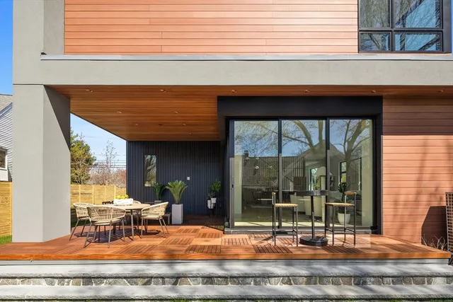 $3,195,000 | 90 Auburndale Avenue, Newton, MA 02465