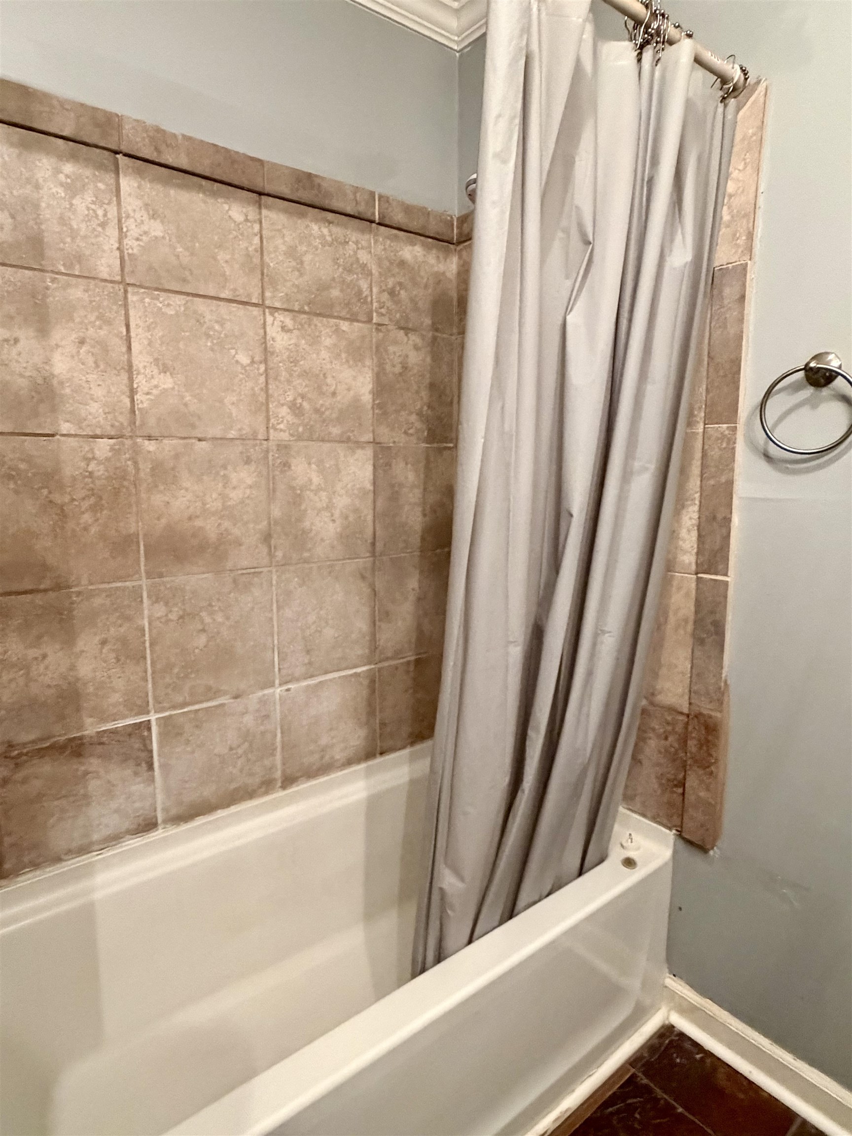 82 Shane Lane Ramer, TN 38367 - Photo 15 of 18 a view of a bathroom with a bathtub
