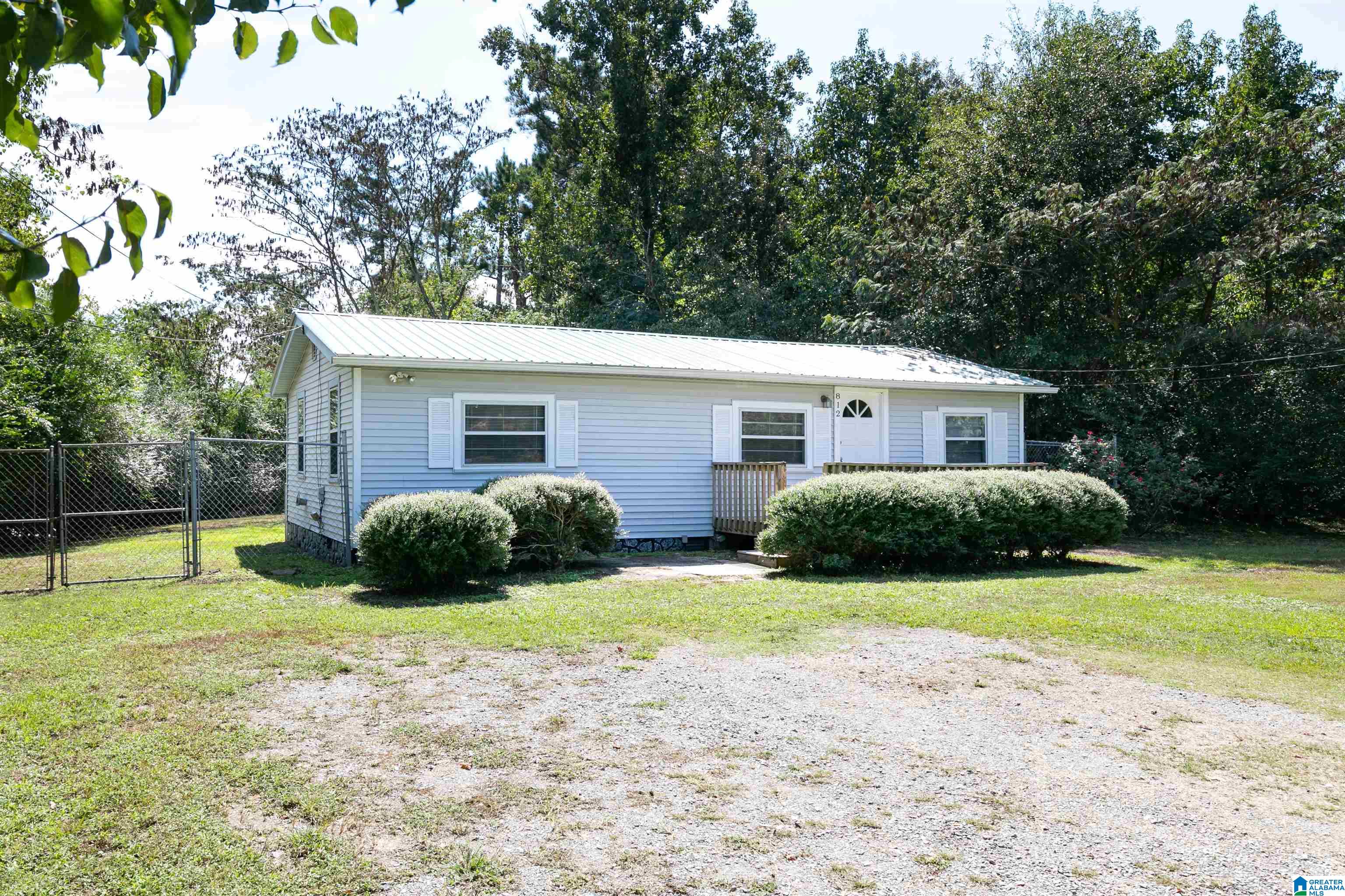 812 Whaley Road Fultondale, AL 35068 - Photo 2 of 25