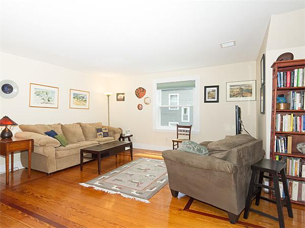 12 Barnes Road, Unit 2 Newton, MA 02458 - Photo 6 of 14