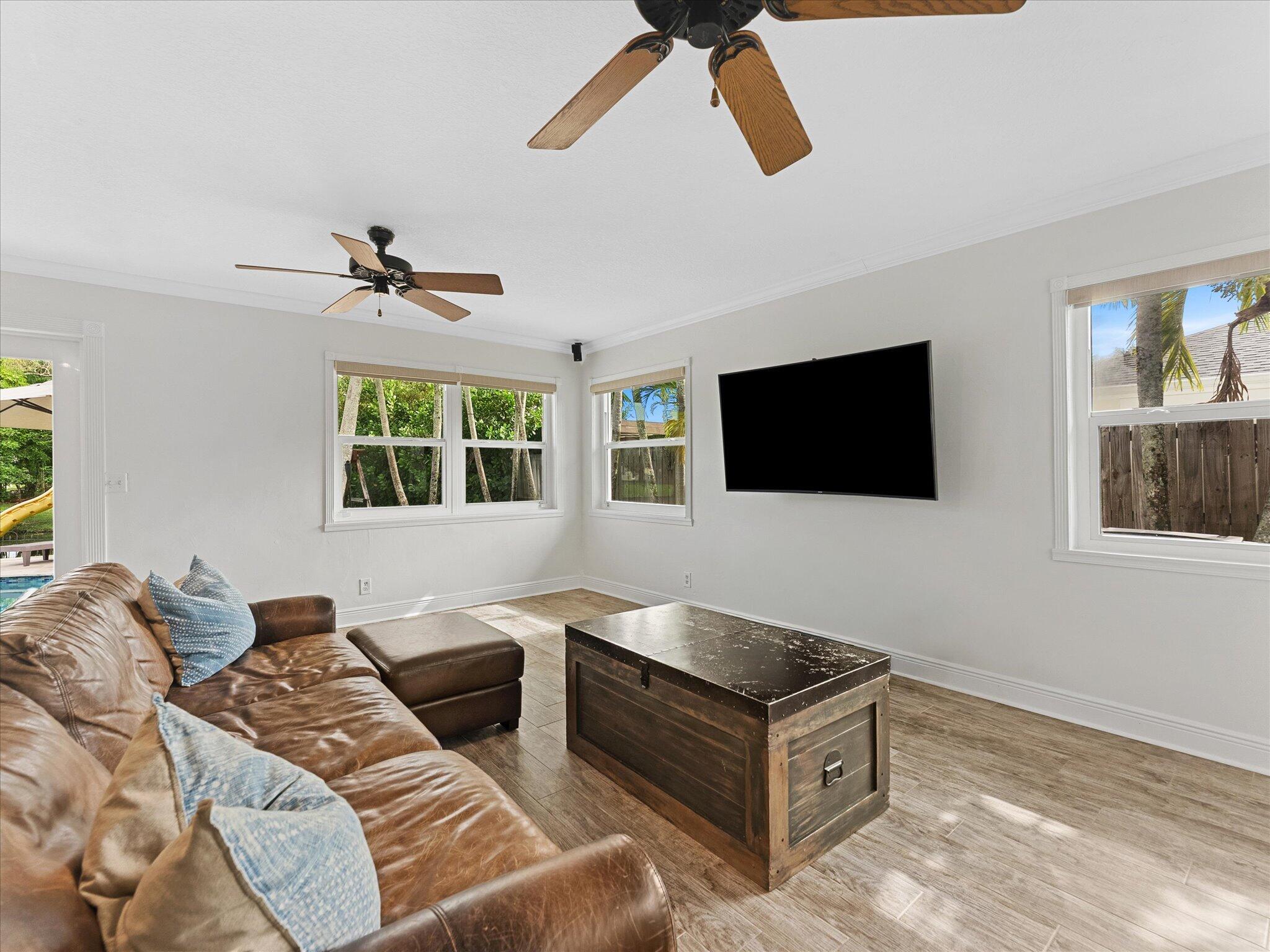 6250 Southwest 6th Street Plantation, FL 33317 - Photo 18 of 52 18-18