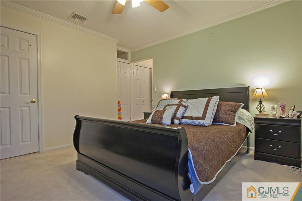 72 Kendall Road Kendall Park, NJ 08824 - Photo 7 of 13 Gallery Image 7