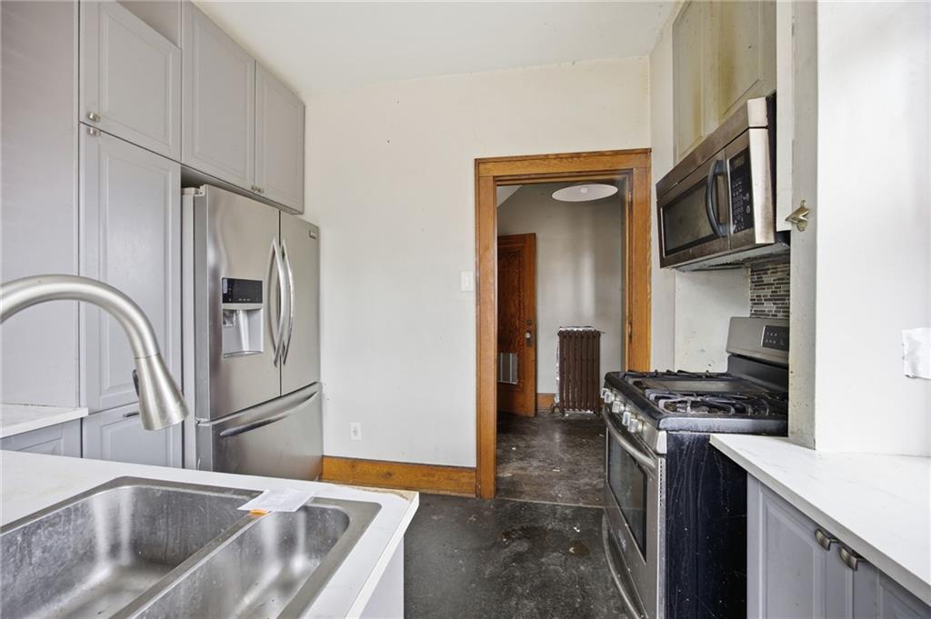 2900 Middletown Road Pittsburgh, PA 15204 - Photo 12 of 33