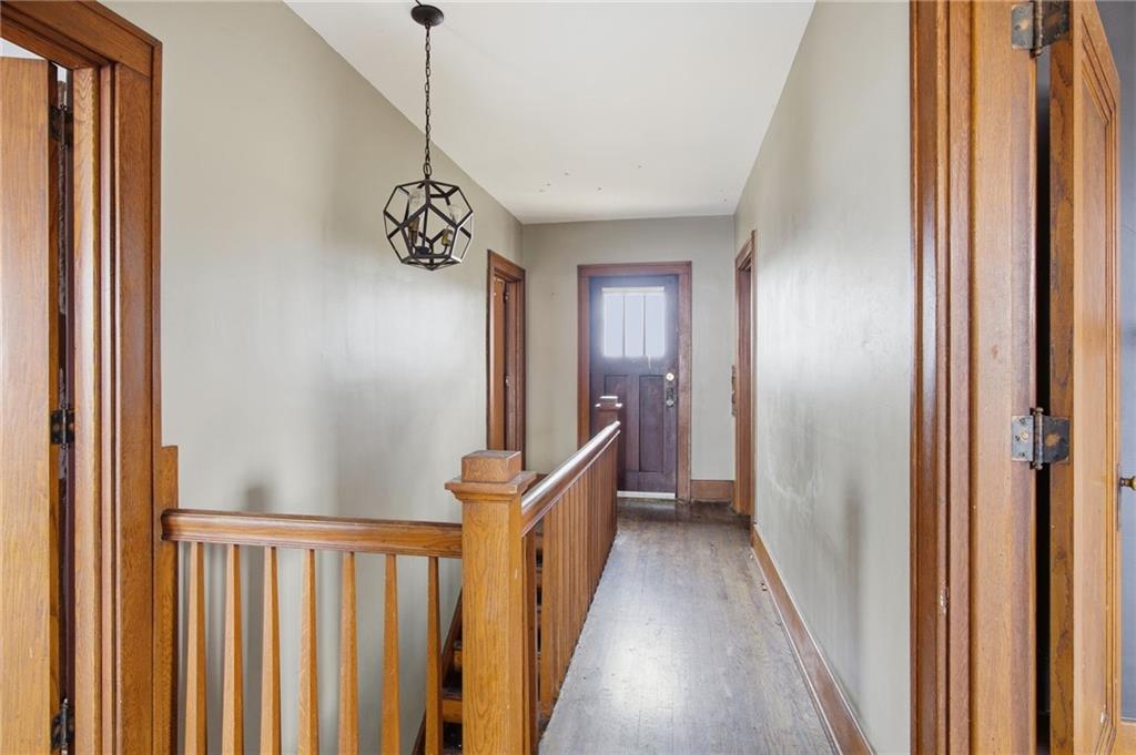 2900 Middletown Road Pittsburgh, PA 15204 - Photo 22 of 33 Upper Landing